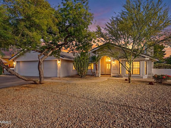 3rd image of 2241 E HERMOSA VISTA Drive