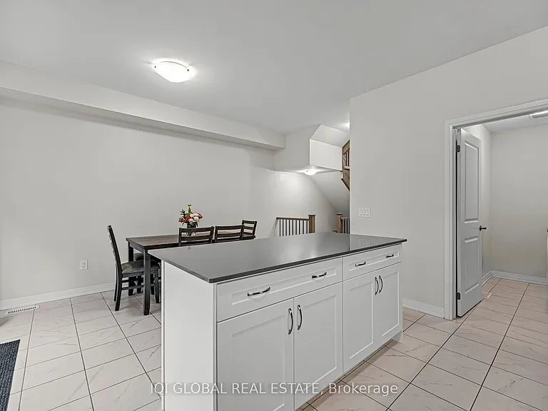 585 Colborne St #1303 — Photo 10