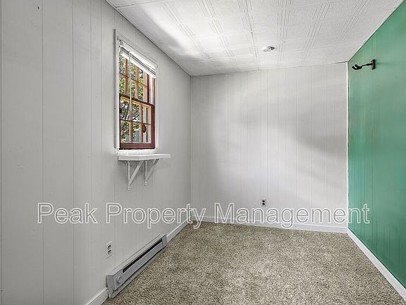 5th image of 2009 Maplewood Ave