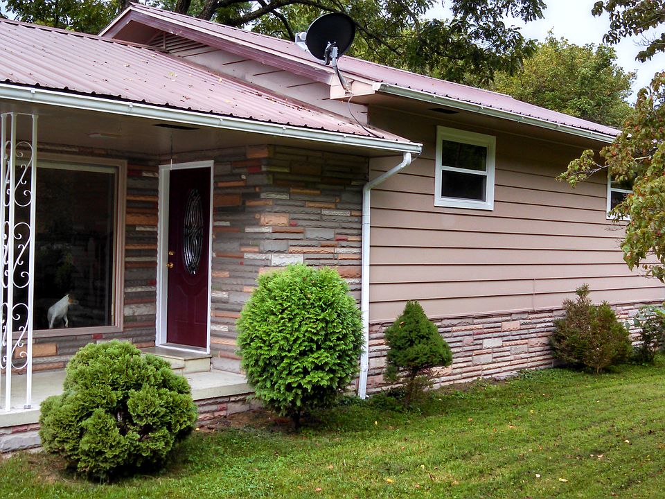 Front of house, metal roof