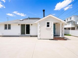 21 Seafoam St, Staten Island, NY 10306