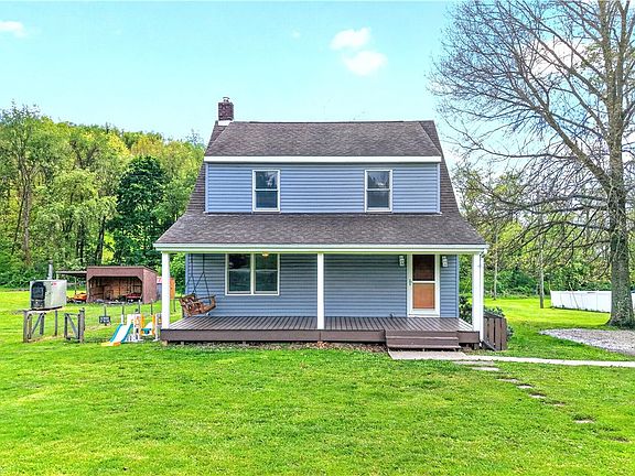 3rd image of 110 Heimann Rd