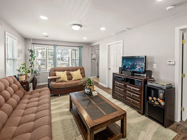 1786 Annabelle St — Photo 28