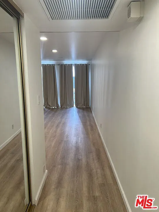 1 bed, 1.0 bath, 762 sqft, $2,495 — Photo 2