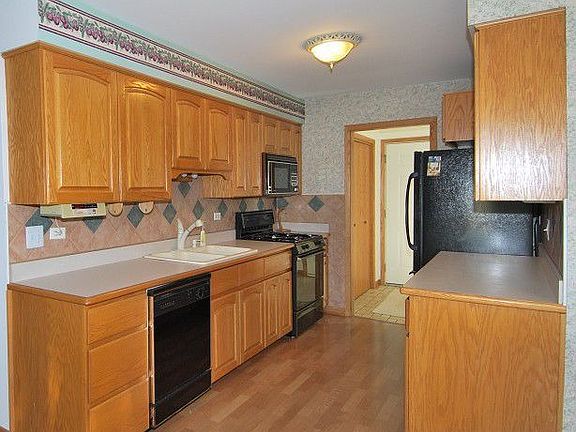 5th image of 13438 Medina Dr