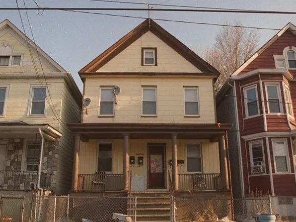 1013-1015 Emma St, Elizabeth, NJ 07201