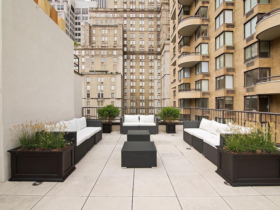 1st image of 4 E 62nd St Floor 2