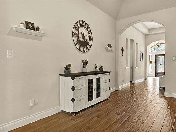 5th image of 23663 Crossworth Dr