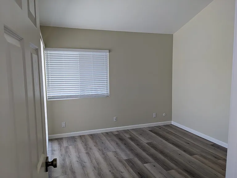Guest bedroom