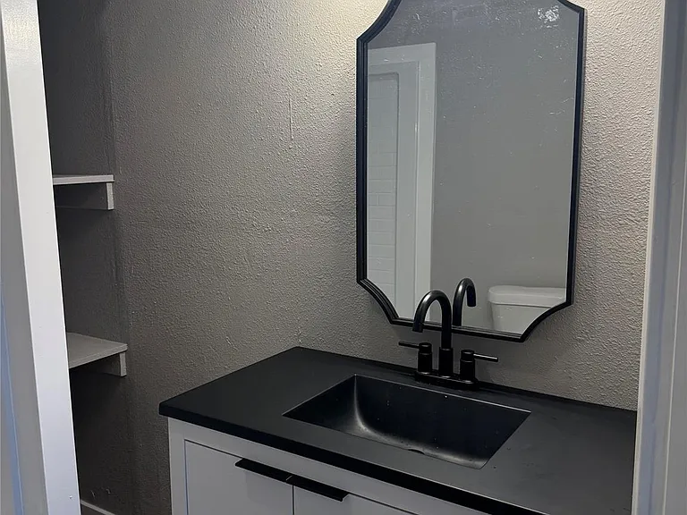 8926 Courtney Dr — Photo 12