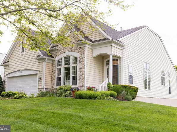 204 Joyce Cir, Avondale, PA 19311