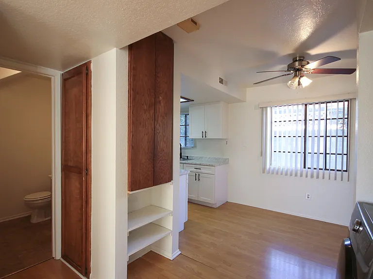 74 S Meridith Ave #4 — Photo 3