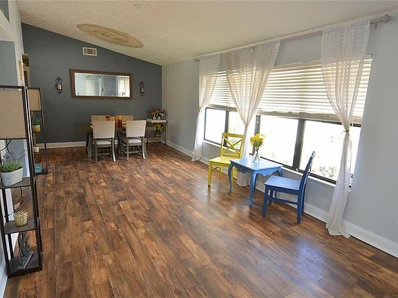 5th image of 2896 SE Italy St