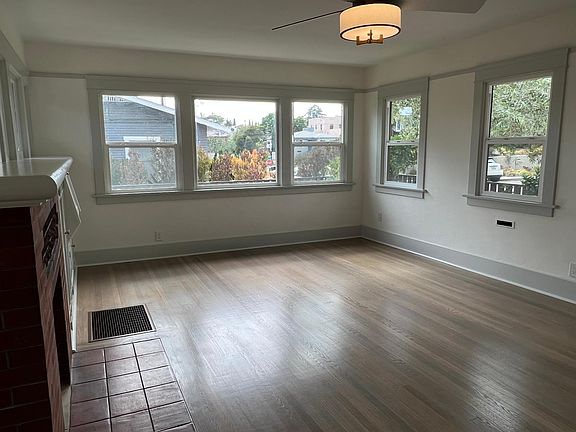 3rd image of 3027 Olive St