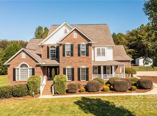 2898 Rosewood Ln, Newton, NC 28658