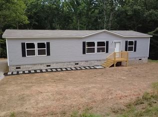 137 Mill Run Dr, Comer, GA 30629