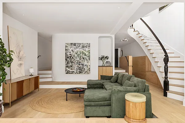 Living room, photo 4