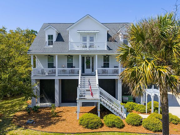 2nd image of 1541 Periwinkle Dr