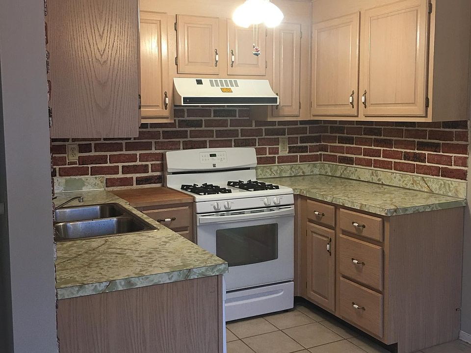1st image of 8407C Bramblebush Cir