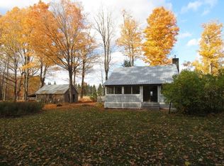 16 Old North Rd, Worthington, MA 01098