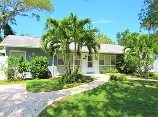 3043 51st St S, Gulfport, FL 33707