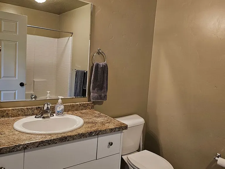 Continental - 4802 — Photo 24