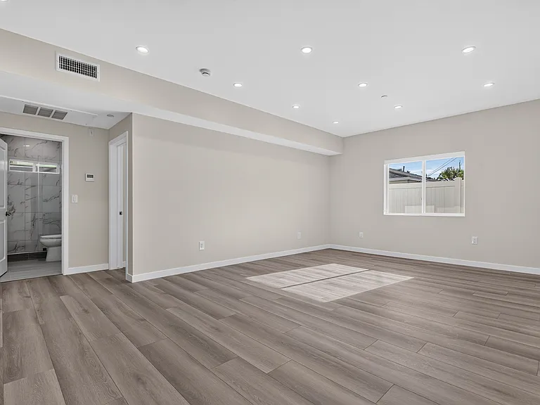 1809 N Avon St #101 — Photo 3