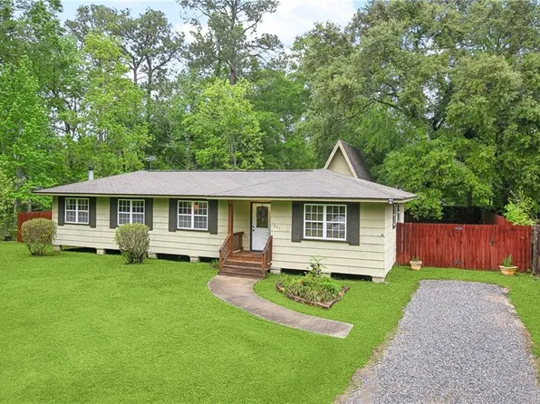 827 Armand St, Mandeville, LA 70448