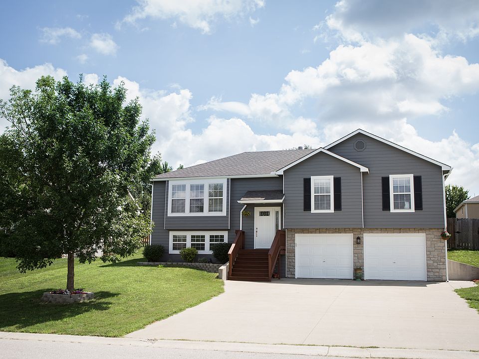 1st image of 151 Willis Dr