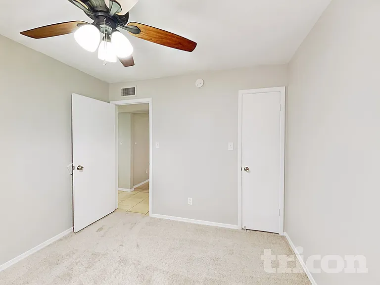 646 W Enid Ave — Photo 10