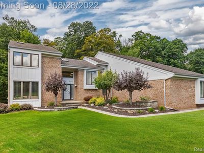 2157 Clinton View Cir, Rochester Hills, MI, 48309
