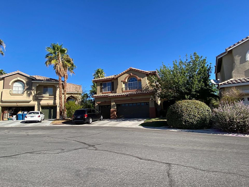 2nd image of 10728 Royal Pine Ave