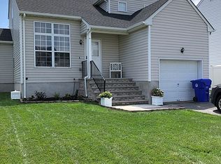 12 White Pine Ct, Brick, NJ 08724