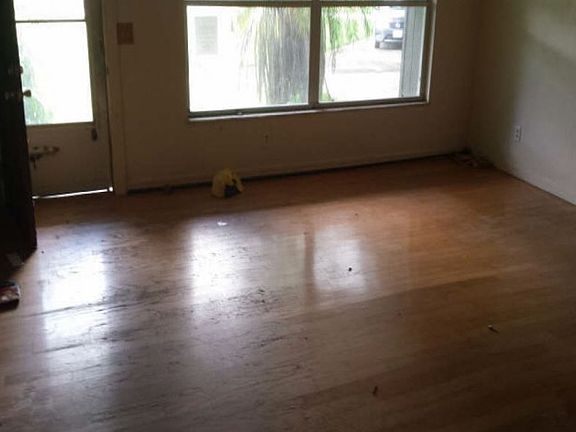 5th image of 2210 54th Ave