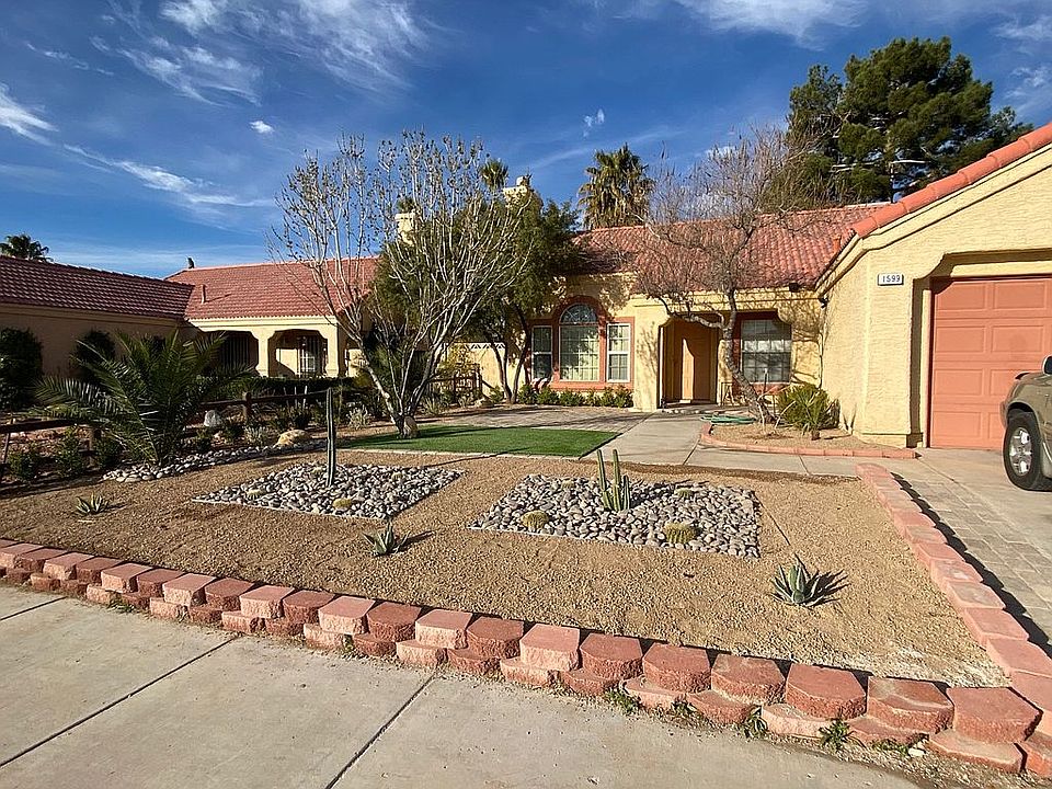 1st image of 1599 Foxglove Dr