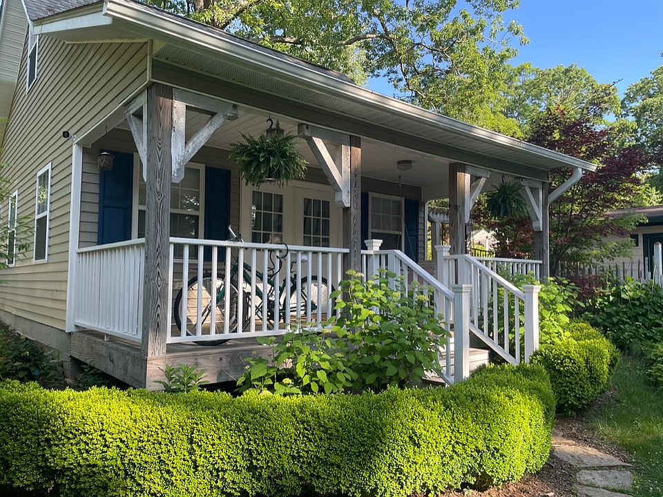 the carriage house
