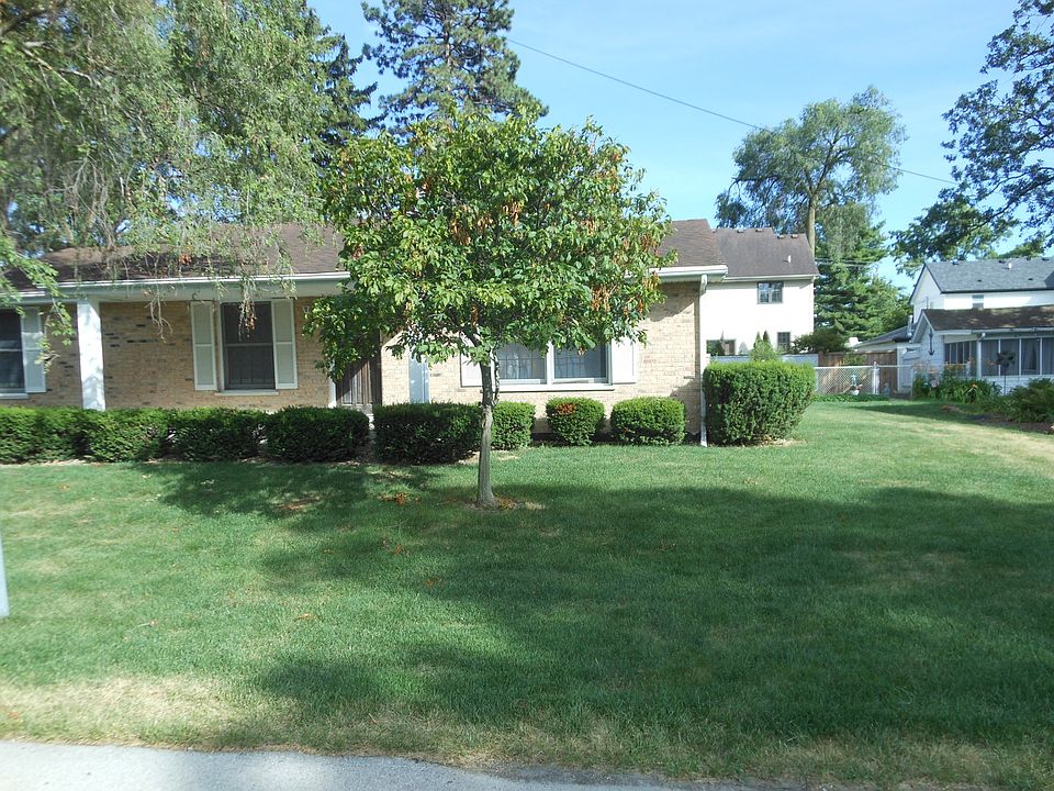 2nd image of 11021 2nd St