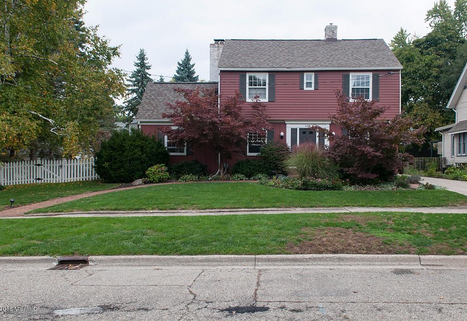 1st image of 428 Montrose Ave