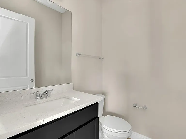 2953 Voyager Ave — Photo 18