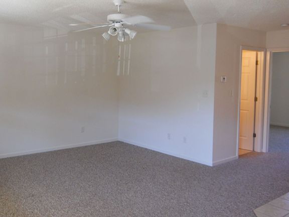 4th image of 900 Flat Creek Village Dr #305