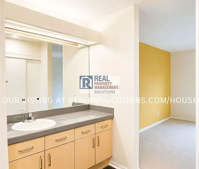 1535 SW Clay St #217 — Photo 28