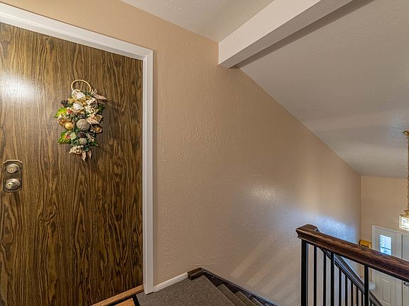 3rd image of 1233 Sandhurst Ct Unit B2