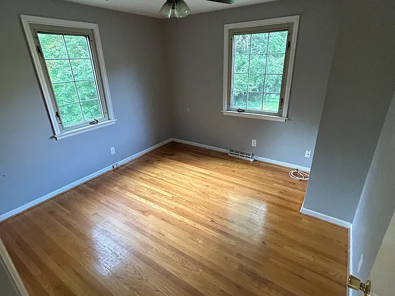 1215 Heath Ave #1 — Photo 5