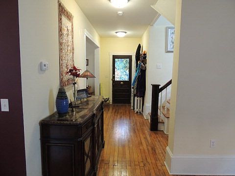 3rd image of 530 Tazewell Ave