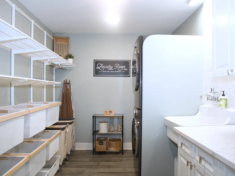 331 Charleston Ave — Photo 7