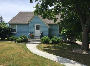 822 S Benton St, Hastings, MI