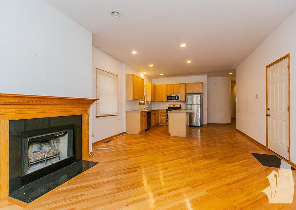 1st image of 2715 N Wayne Ave #2N