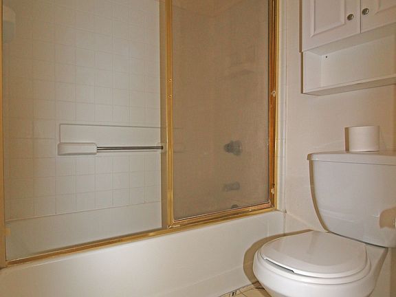 Master shower 