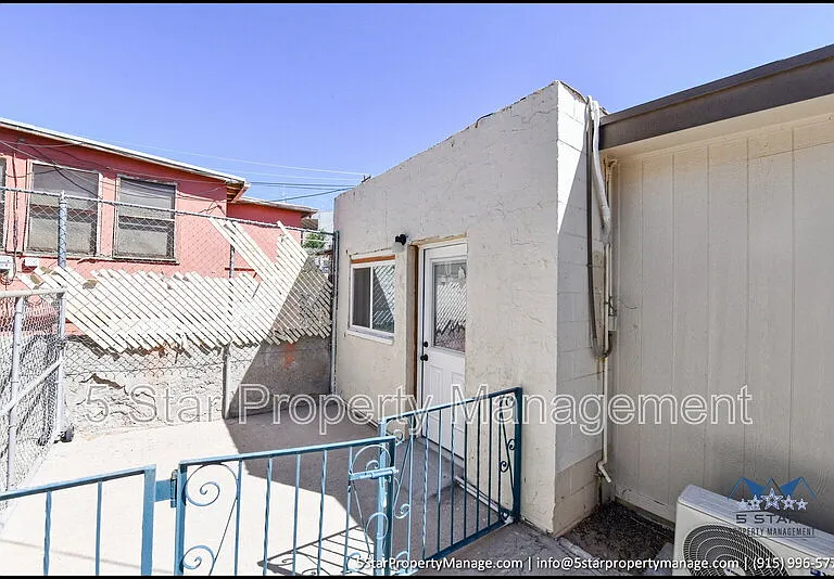 1212 N Laurel St #B — Photo 2