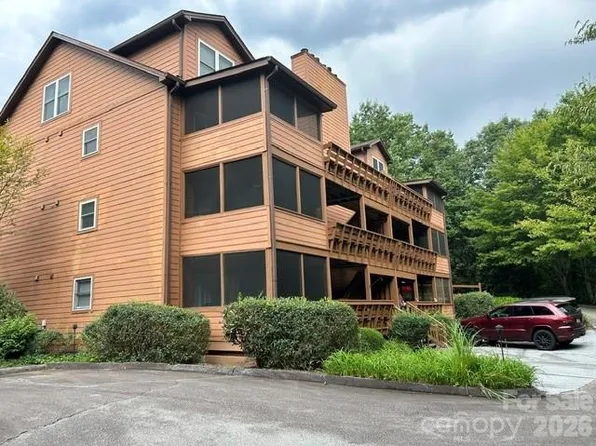 157 Toxaway Views Dr, Lake Toxaway, NC 28747